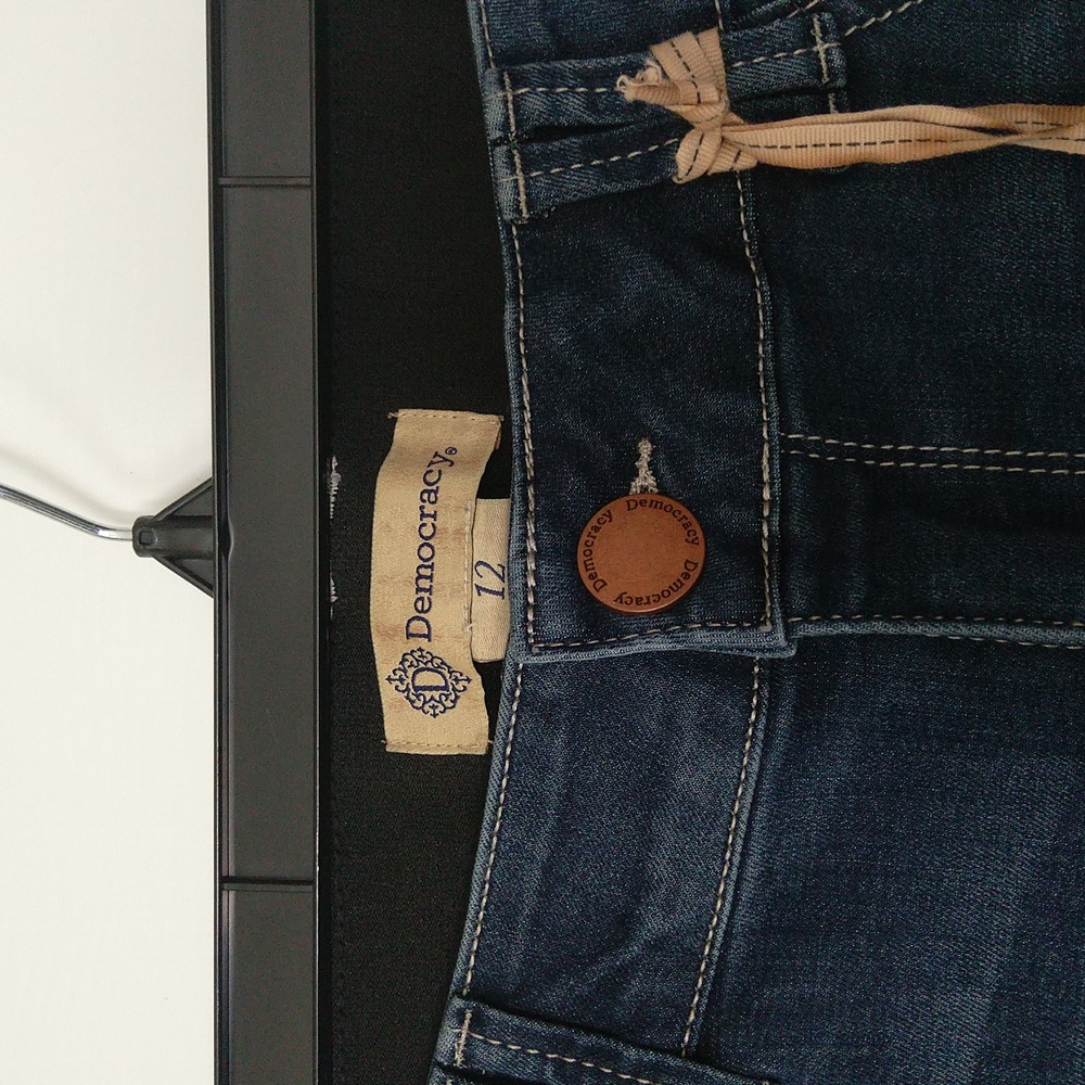 Nwt Democracy Women's Itty Bitty Boot cut Flare Absolution Denim Jeans Sz 12 - Picture 3 of 11